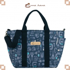 深藍文具牆多彩